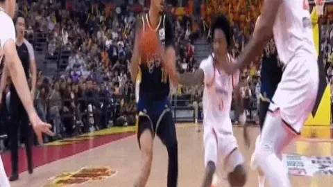 快船14赛季连胜突破五成胜率，两战篮网狂揽91分，刷新联盟最长连胜纪录