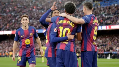 新南威尔士州U12女篮队续写荣耀，蝉联冠军盛誉！